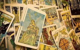 占卜爱情(塔罗牌在线占卜爱情)