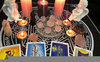 塔罗 占卜(塔罗占卜他爱你还是别人)