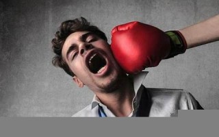 梦见自己打别人(梦见自己打别人的脸是什么意思)